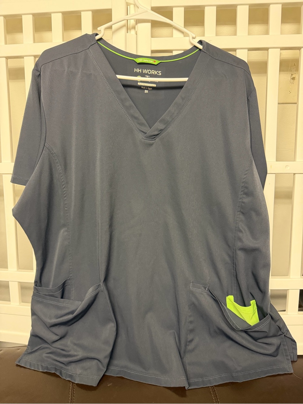 Women's V-Neck Scrub Top in Gray